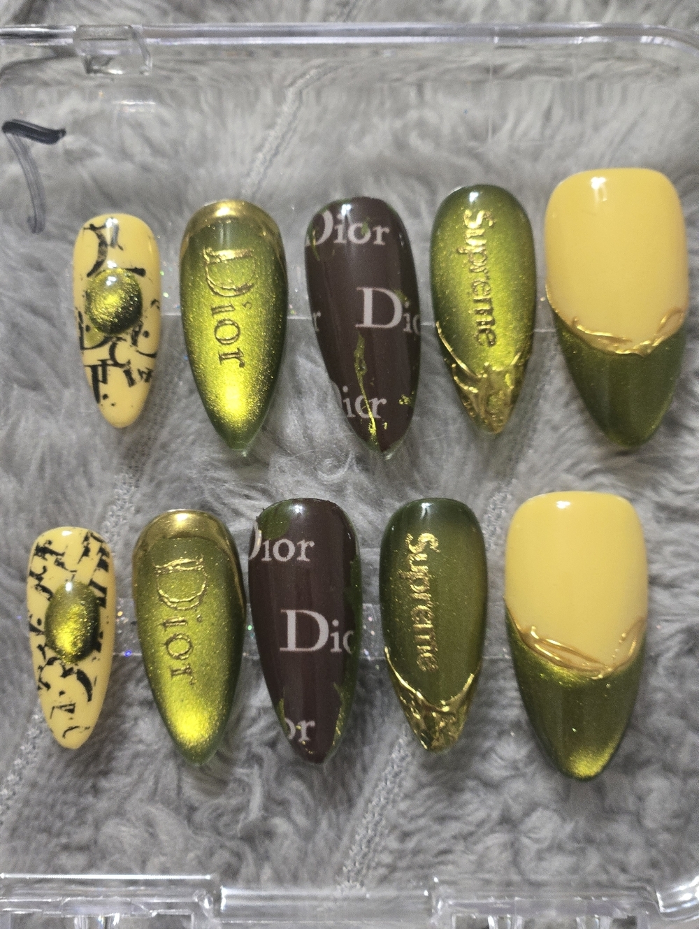 Designer Inspired Luxery Logo Press On Nail Set